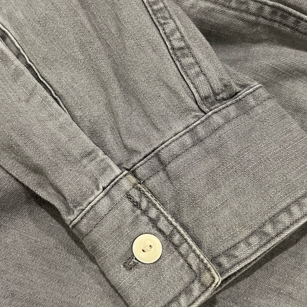 American Eagle Gray Denim Men's button down Shirt - Picture 4 of 8